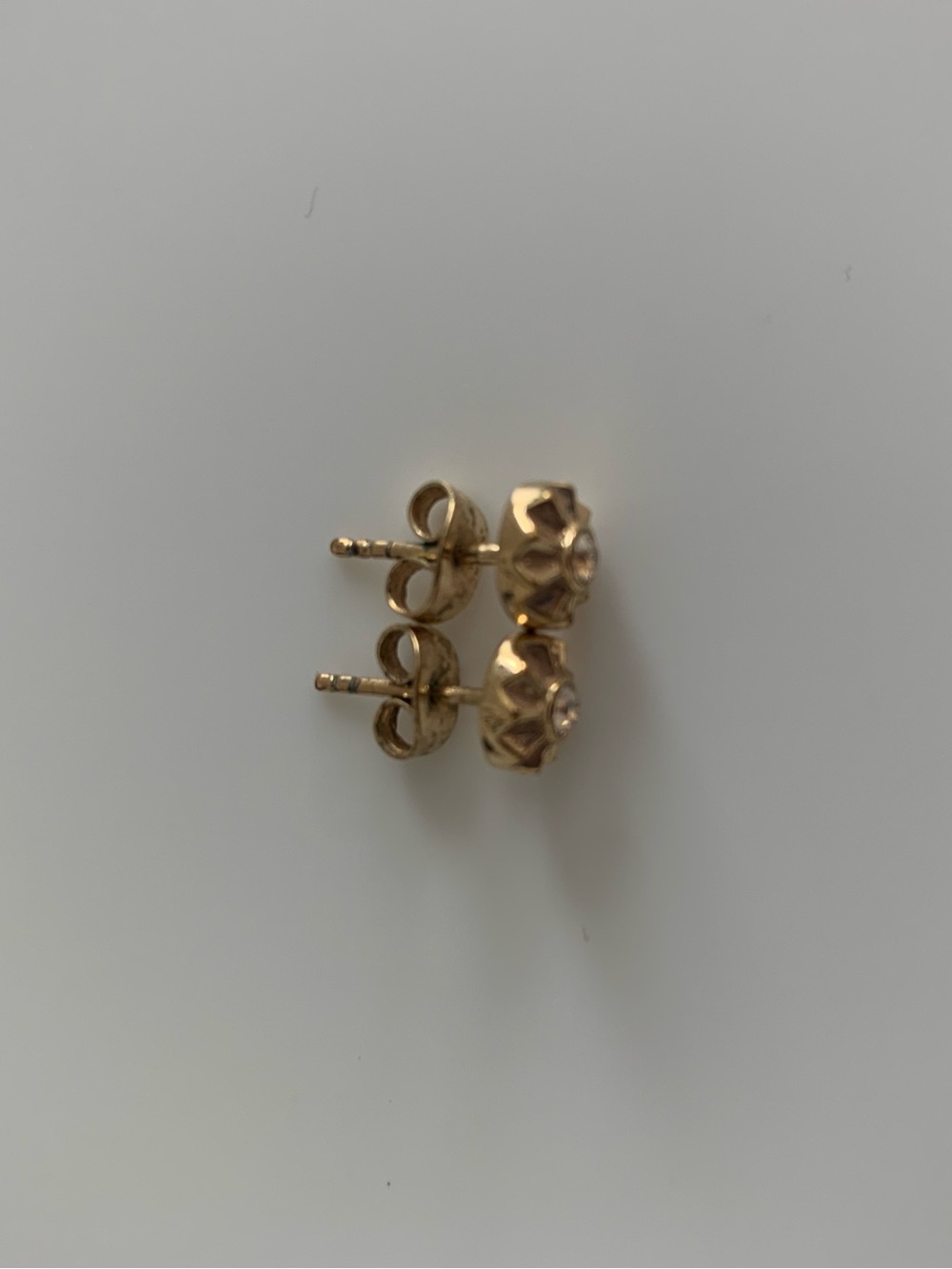 Coach stud earrings - Picture 2 of 2